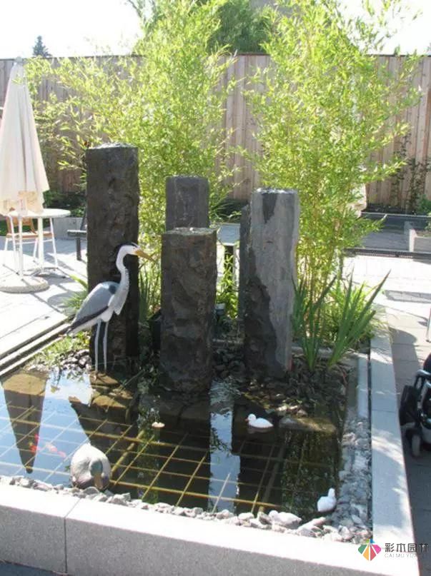 32個(gè)別墅花園魚池設(shè)計(jì)方案